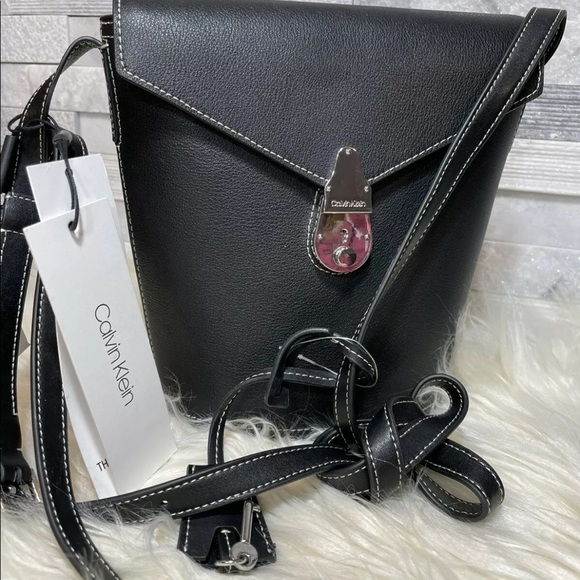 Calvin Klein Handbags - ❤️Calvin Klein ❤️large lock leather Bucket Bag